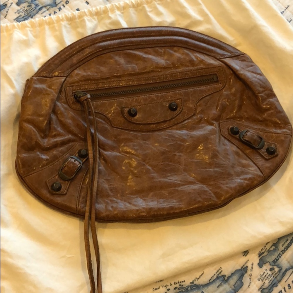 Balenciaga rare Oval clutch truffle brown chevre